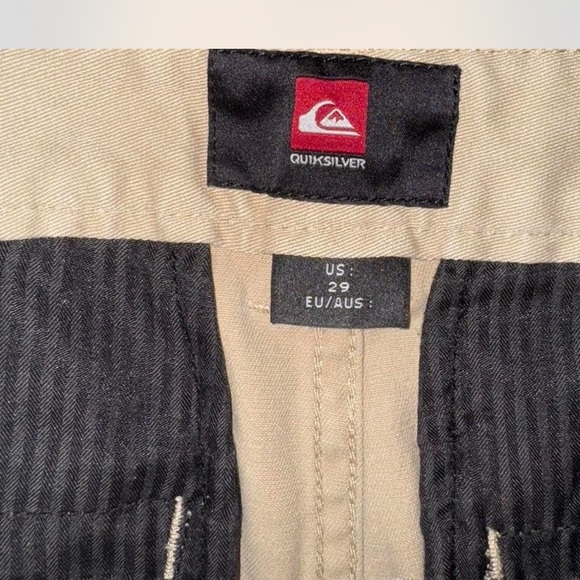 Quiksilver Men's Beige Flat Front Shorts - Picture 3 of 3